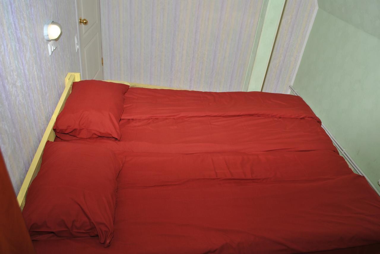 Hostel Darnitsa1 เคียฟ ภายนอก รูปภาพ
